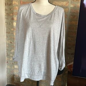 Gap Gray Top - XXL*